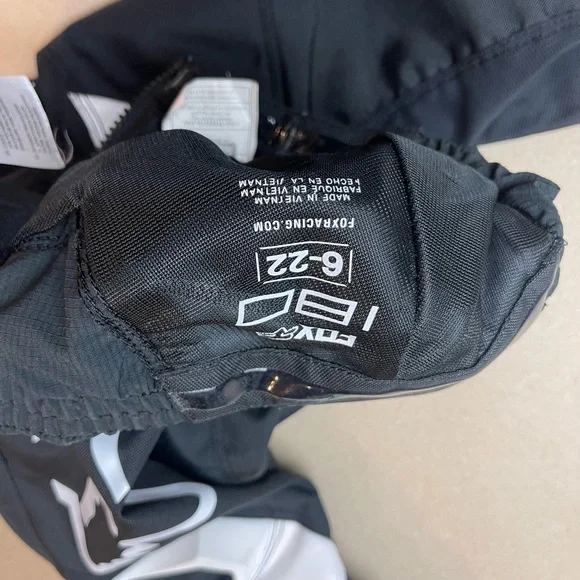 Fox Black and White Motocross or BMX Gear - Picture 3 of 16